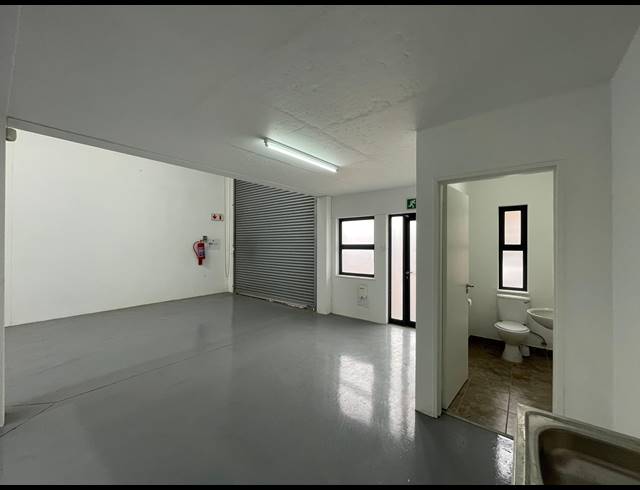 146M² WAREHOUSE FOR SALE IN BARBEQUE DOWNS